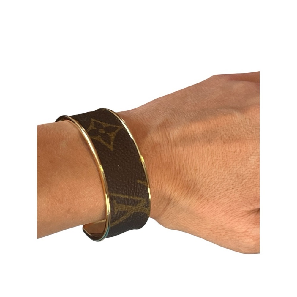 Louis Vuitton Monogram Gold Cuff Costume Jewelry - Picture 5 of 6